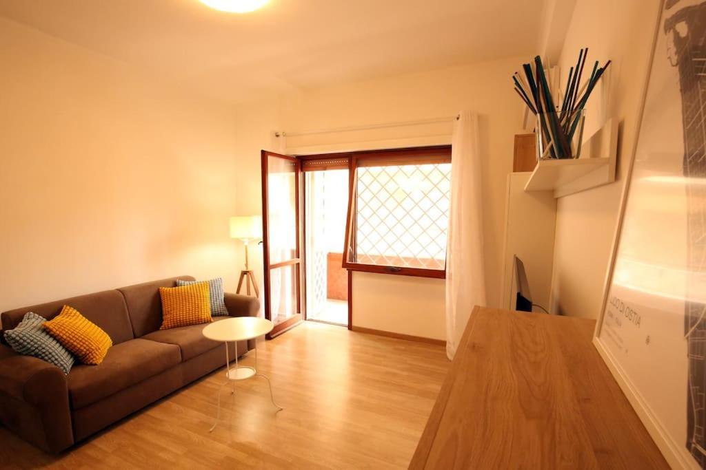 Cozy Coastal Gateway Apartment Lido di Ostia Luaran gambar