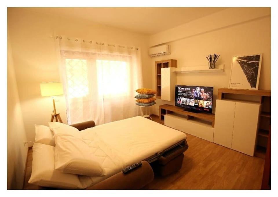 Cozy Coastal Gateway Apartment Lido di Ostia Luaran gambar