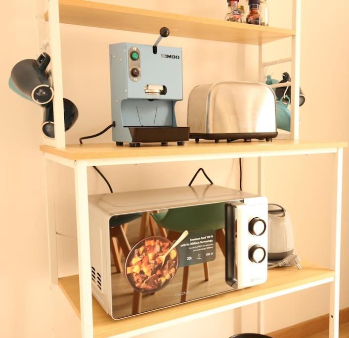 Cozy Coastal Gateway Apartment Lido di Ostia Luaran gambar