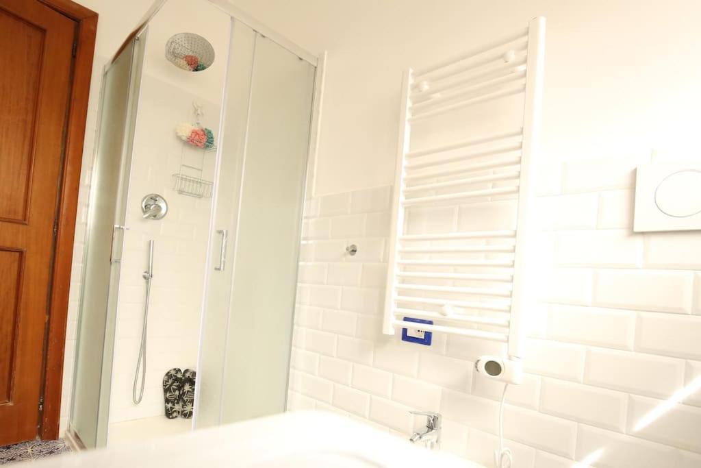 Cozy Coastal Gateway Apartment Lido di Ostia Luaran gambar