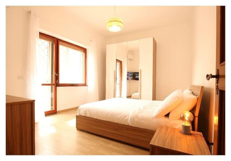 Cozy Coastal Gateway Apartment Lido di Ostia Luaran gambar
