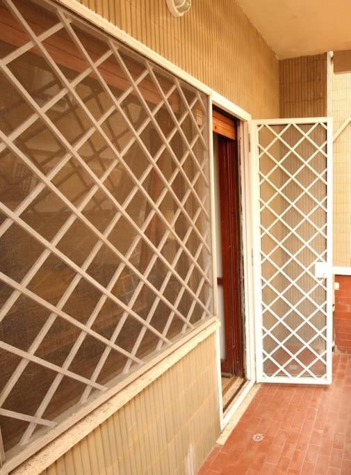 Cozy Coastal Gateway Apartment Lido di Ostia Luaran gambar